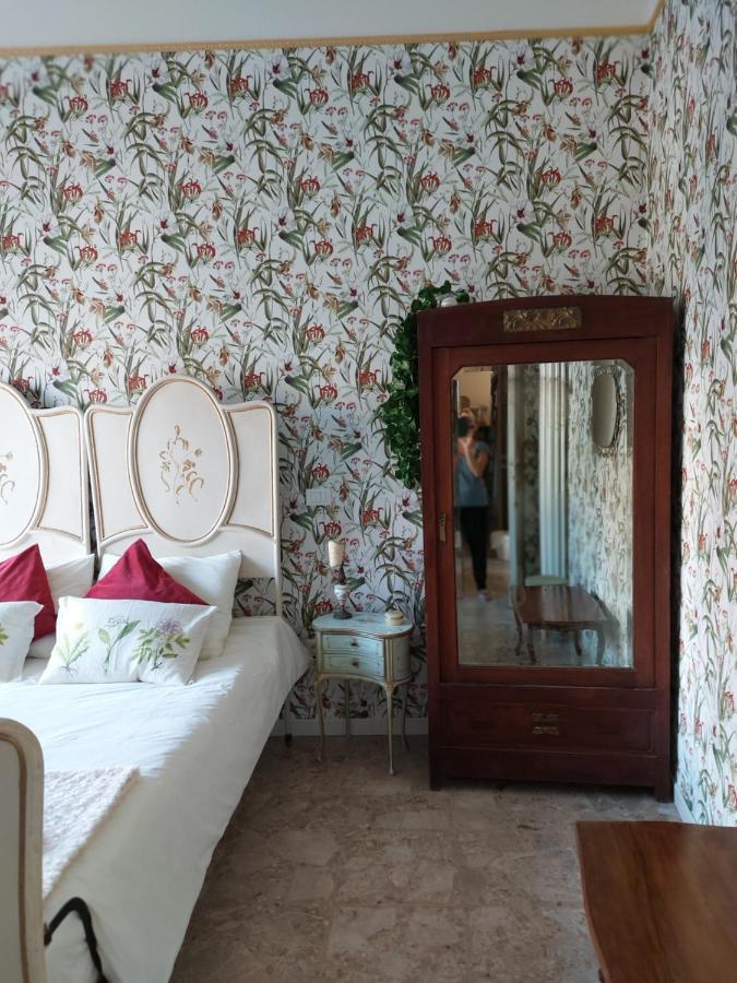 Bed And Breakfast La Pecora Rosa Sant'Omero Exterior foto